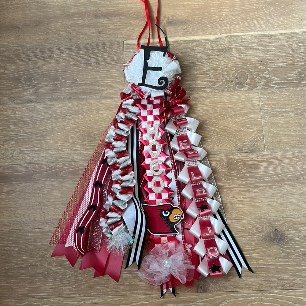 homecoming mum
